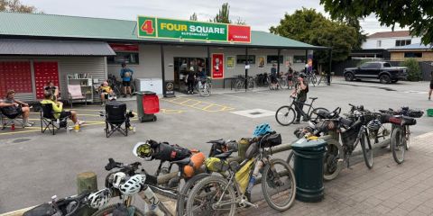 Four Square Ōmarama